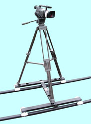 A tripod tracking dolly